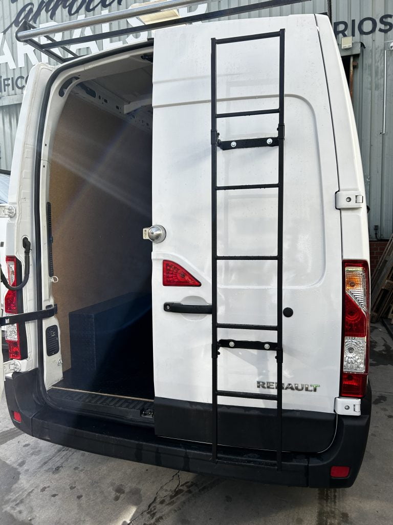 Escalera para furgoneta