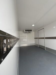 Camión carrozado frigorífico