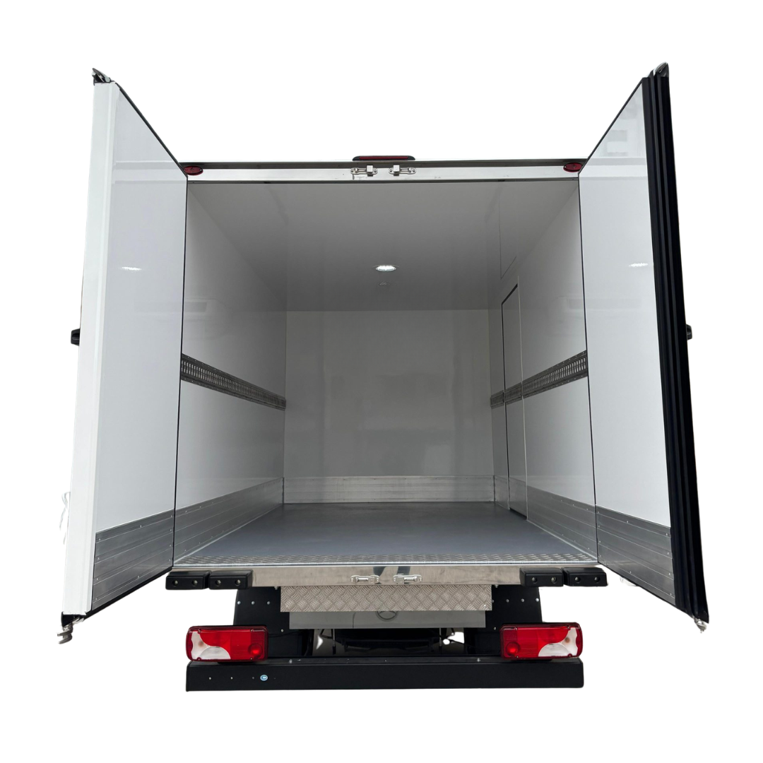Carrozado caja isotermo para furgoneta y camión — Carralser